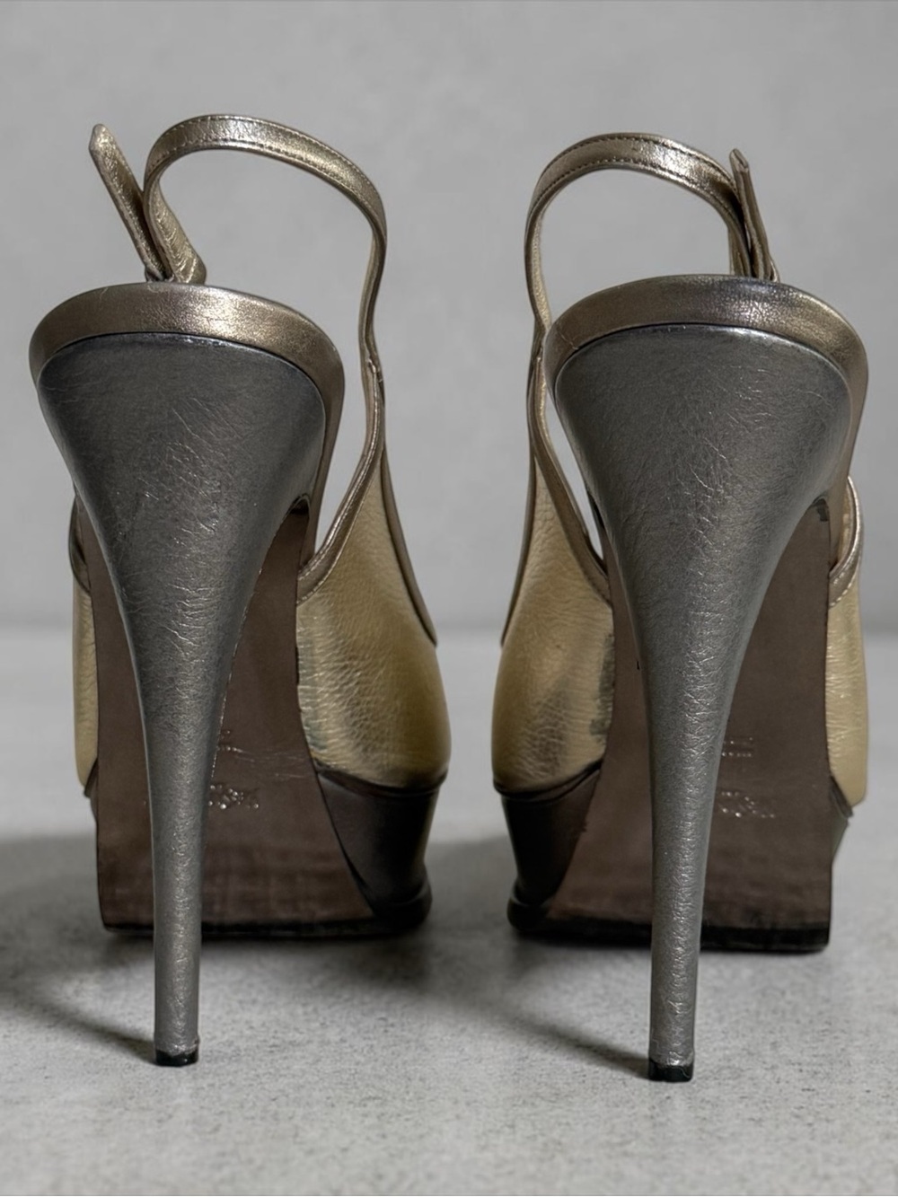 Yves Saint Laurent Gold Metallic Peep-Toe Slingback Platform Heels! Size 9.5 /40 - Picture 8 of 16